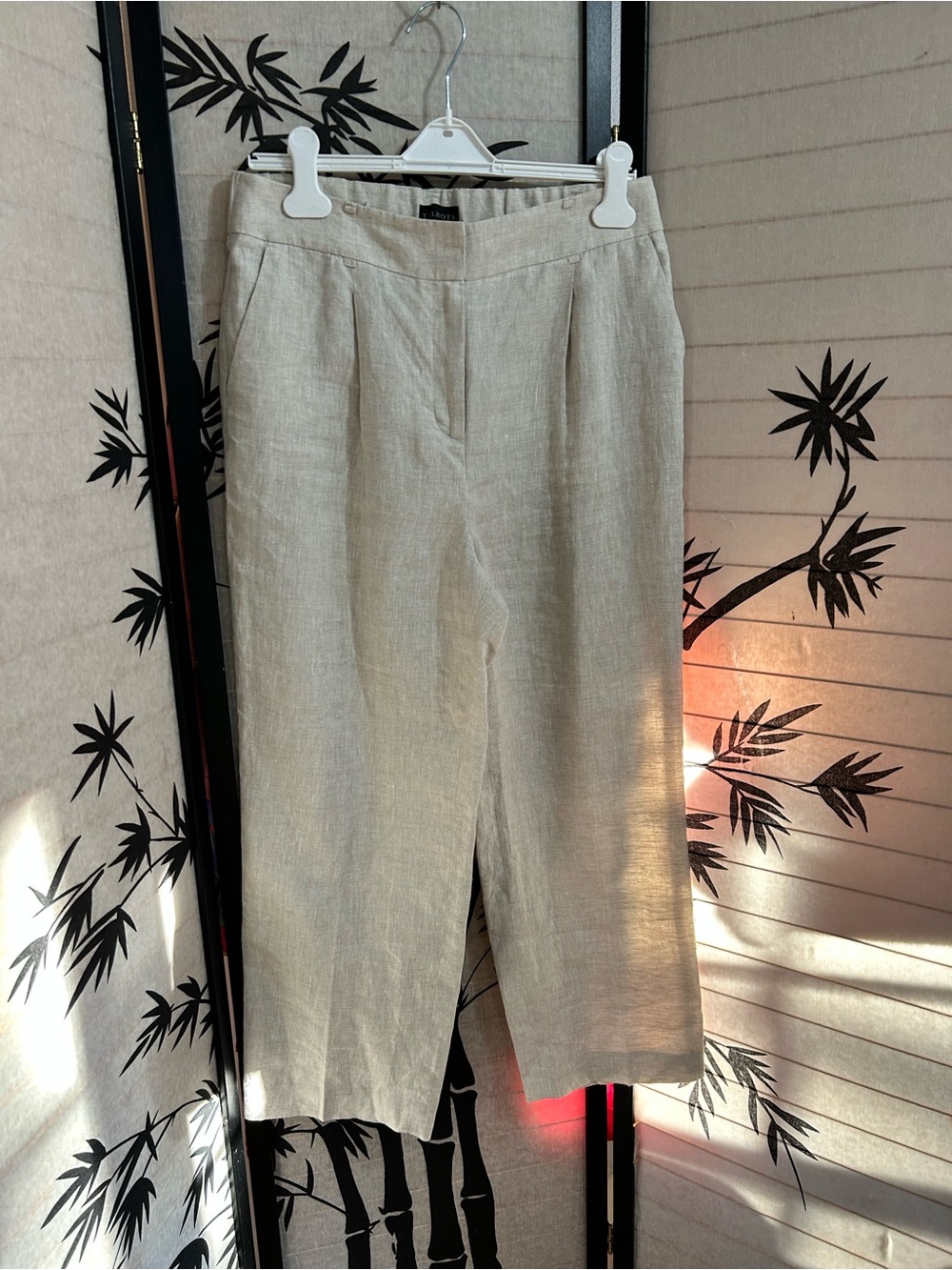 Talbots Bristol Cropped Pants Beige Sz 8 100% Linen Elastic Waist Straight Leg